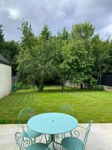 Appartement T2 indépendant avec terrasse et parking gratuit - Proche palais des congrès-Baie de Saint-Brieuc