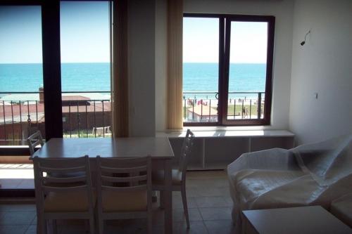 Beachfront app in RAVDA (Black Sea)
