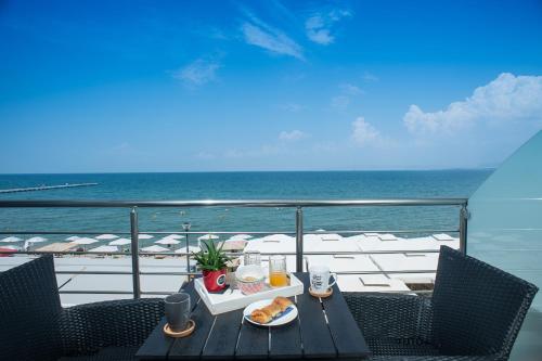Lux VIP Apartments 1