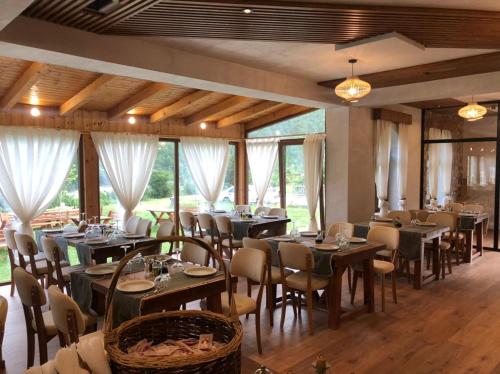Hotel Restaurant Alpet Theth – Theth, KY