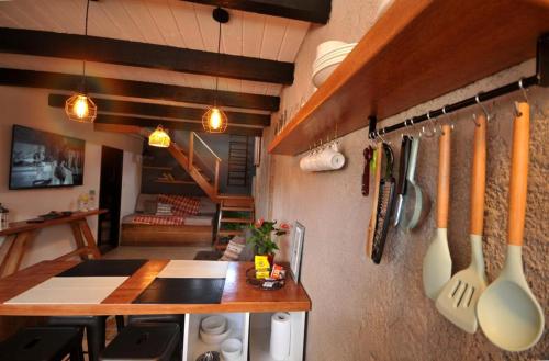 المرافق, Pura vida in Chuy