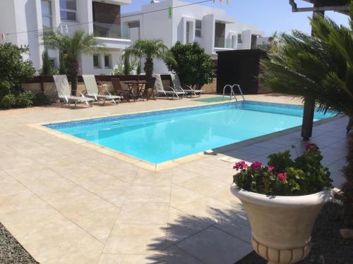 Úszómedence, Carolyn Villa is a Luxury 4-Bedroom Villa with Private Pool in Ayia Napa in Sotira