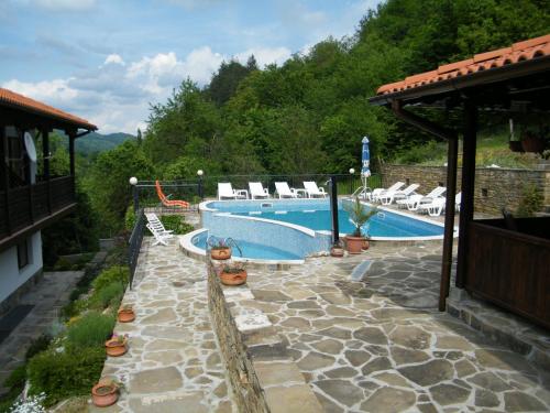 Dārzs, Family Hotel Chiflik Hills in Chiflik
