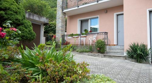 Ale's House, Gordona
