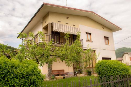 Super Villa With Garden Ideal For Families gîte à louer Ronchena