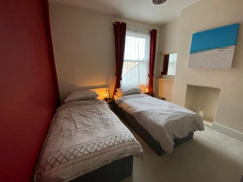 Picture of 3 Bed Apartment In Colliers Wood