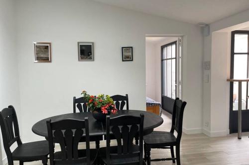 en plein coeur de Talmont, maison connectée à l'esprit rétais (en plein coeur de Talmont, maison connectee a l'esprit retais) in 吉龍德河畔塔爾蒙