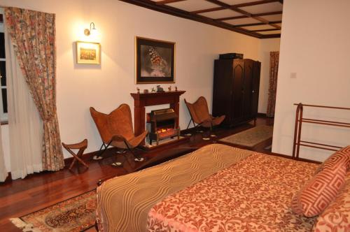 Cocoon Hills - image 5