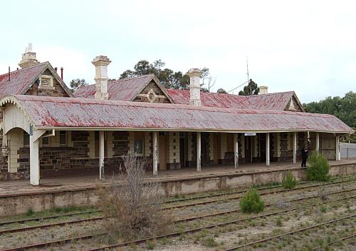 Unterkunft von außen, Haus (50 m²), 1 Schlafzimmer und 1 eigene Badezimmer in Burra (Burra Railway Station BnB) in Burra