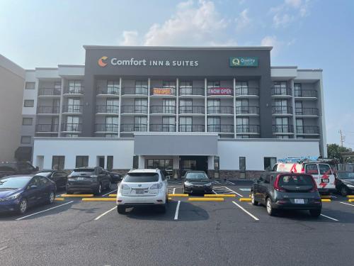 Comfort Inn & Suites Spring Lake - Fayetteville Near Fort Liberty