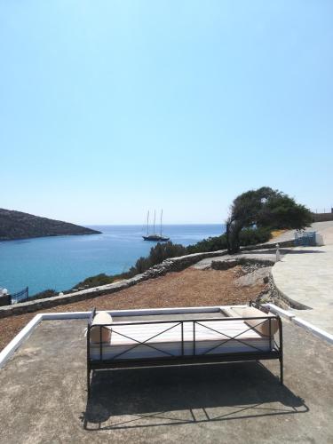 ARTEMIS STUDIOS SIFNOS chambre d'hôte Áyioi Anáryiroi