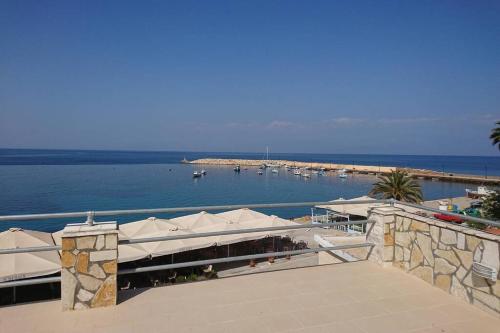 KORONI MARE -Sea view apartment/διαμέρισμα με θέα στην θάλασσα