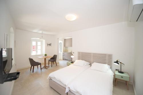 B&B Kotor - Katareo Apartments - Bed and Breakfast Kotor
