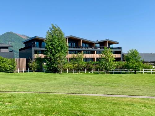 外部景觀, Teehouse Golf Apartment in 切拉德納