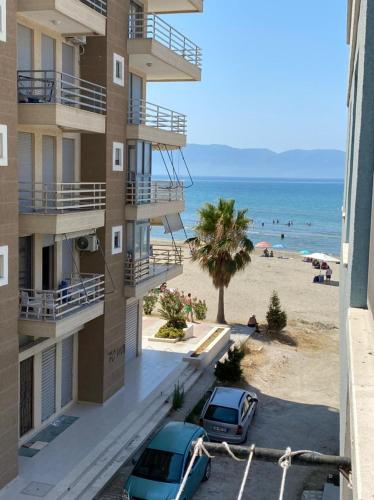 Old Beach Apartment