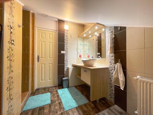Pine&Chill2 Apartments in Veszpremi