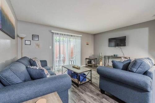 Cozy 2 BR Apt 9ml from downtown Ft Worth