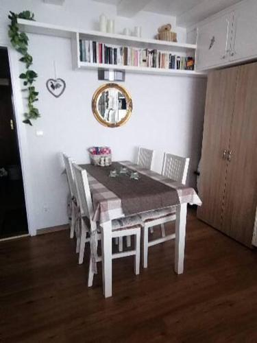 Haus Enzian - Apartment Gerlitzen in Treffen Am Ossiacher See
