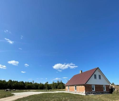 Sauna ja nelja magamistoaga Kasemäe puhketalu