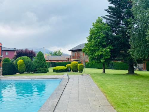  Planta Baja encantadora en Age con piscina y jardín in Age