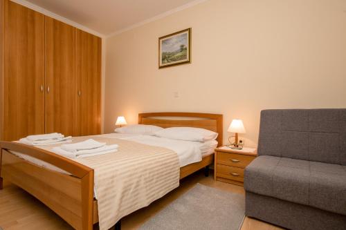 Guest House Anggela - image 2