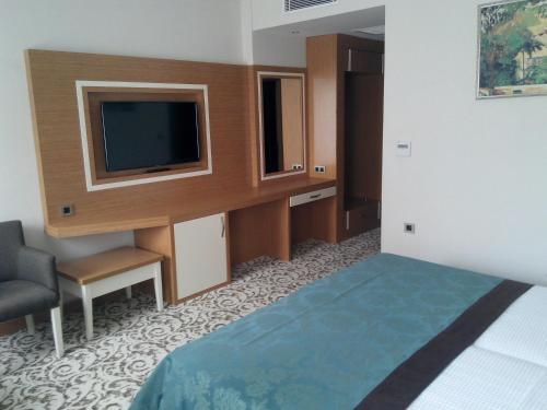 Malahit Exclusive City Hotel - image 4