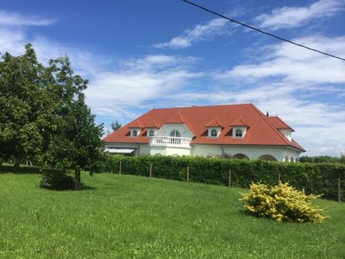 B&B Oberlauterbach - Appartement -Villa ROYAL - Bed and Breakfast Oberlauterbach