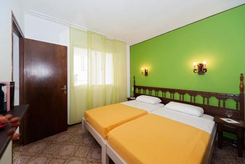 Apartamentos Casa Blanca