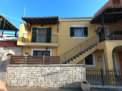  Alexandros House in Vátos