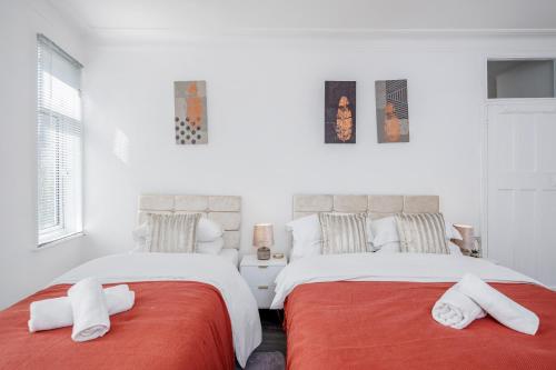 Finchley - London 3 Bedroom Apartment, 10 mins walk to Finchley Central and West Finchley underground stations gîte à louer Finchley