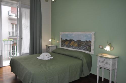 Double Room with Balcony image 10