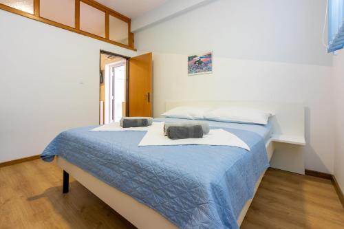 Two-Bedroom Apartment image 8