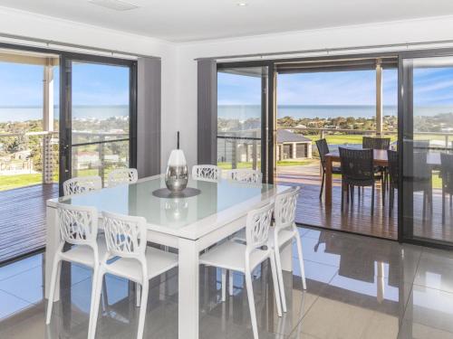 Stunning on Stacey 42 Stacey Drive in Carrickalinga