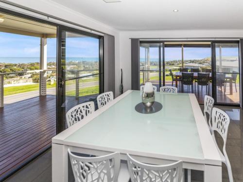 Stunning on Stacey 42 Stacey Drive in Carrickalinga