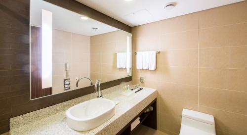 Ванная комната, Holiday Inn Resort Alpensia Pyeongchang in Пхёнчхан