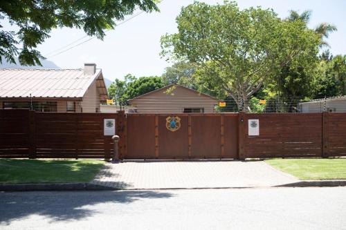 Antiqua Guest House in 喬治中區