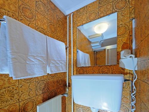ห้องน้ำ, โรงแรมอัลฟูเบล (Hotel Alphubel) in เซอร์มัต