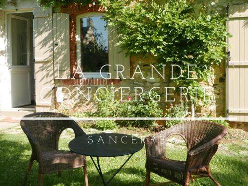 Maison de campagne au cœur des vignes de Sancerre gîte à louer Les Naudeaux