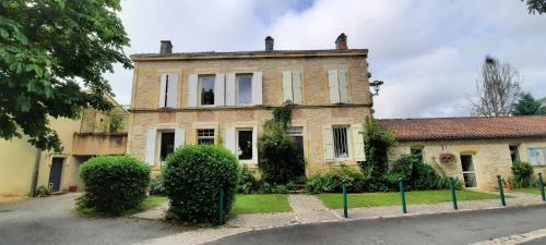 La Maison sur la Colline chambre d'hôte Pompidou