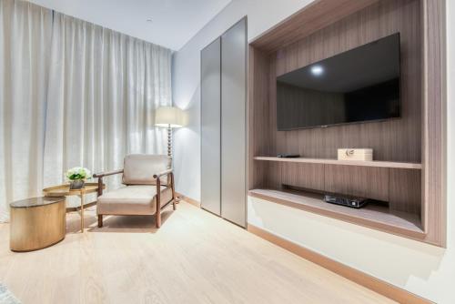 Palm Jumeirah Luxury Apartments by Propr - image 8