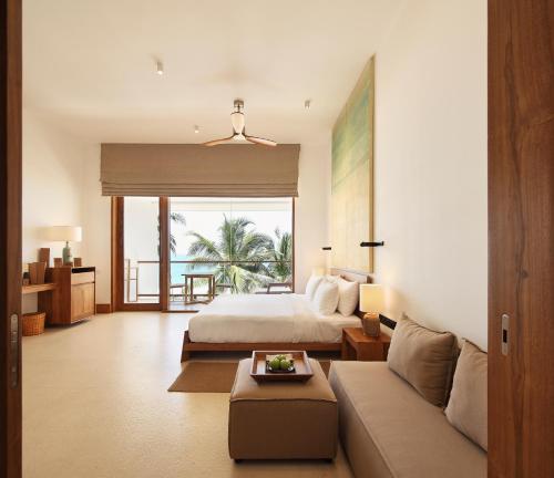 Junior Suite with Ocean View room in Riff Hikkaduwa