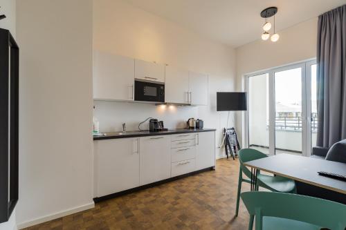 Kitchen, Nena Apartments Hermannplatz near Turkish Market