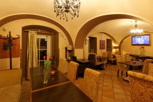 Enjoy Inn - image 9