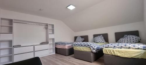 Pension-Maulburg – Maulburg, TX
