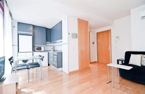 APARTAMENTO en ATOCHA - Silencioso y luminoso, Madrid