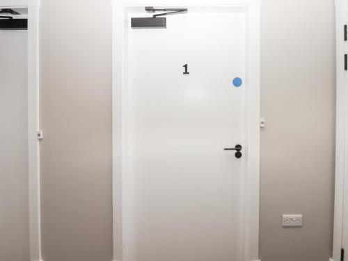 Declaration Suite, Рил (фото 4)