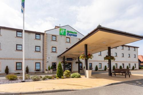 Holiday Inn Express Perth, an IHG Hotel