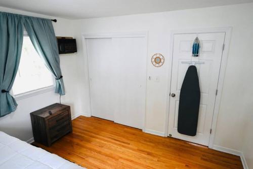 Bright & cozy * 2nd Floor Apartment*. Close to NYC in Bloomfield, USA