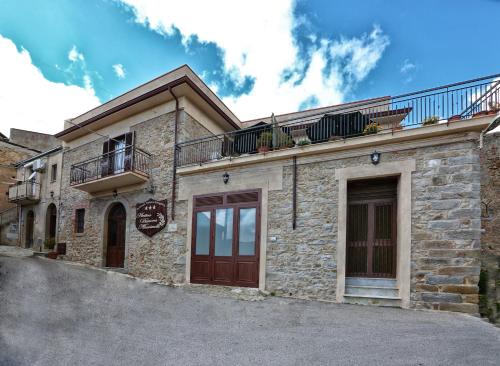 Accommodation in Ficarra