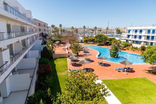 Marina Club Lagos Resort – Lagos, AL